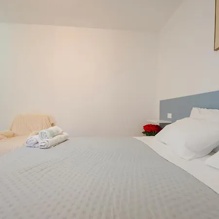 Guest house Colline Di - Free Parking & Wi-fi 3*